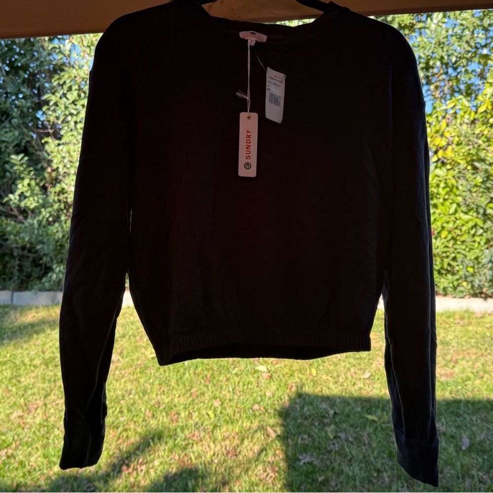 🆕 SUNDRY Long-sleeved crewneck cropped sweater top in deep navy size XS NWT - Picture 4 of 4
